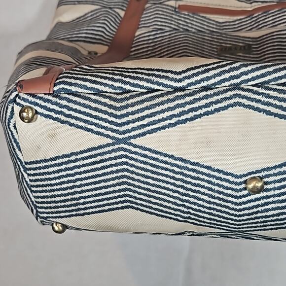 JJ Cole Cream and Navy Blue Striped Diaper Bag - Picture 5 of 10